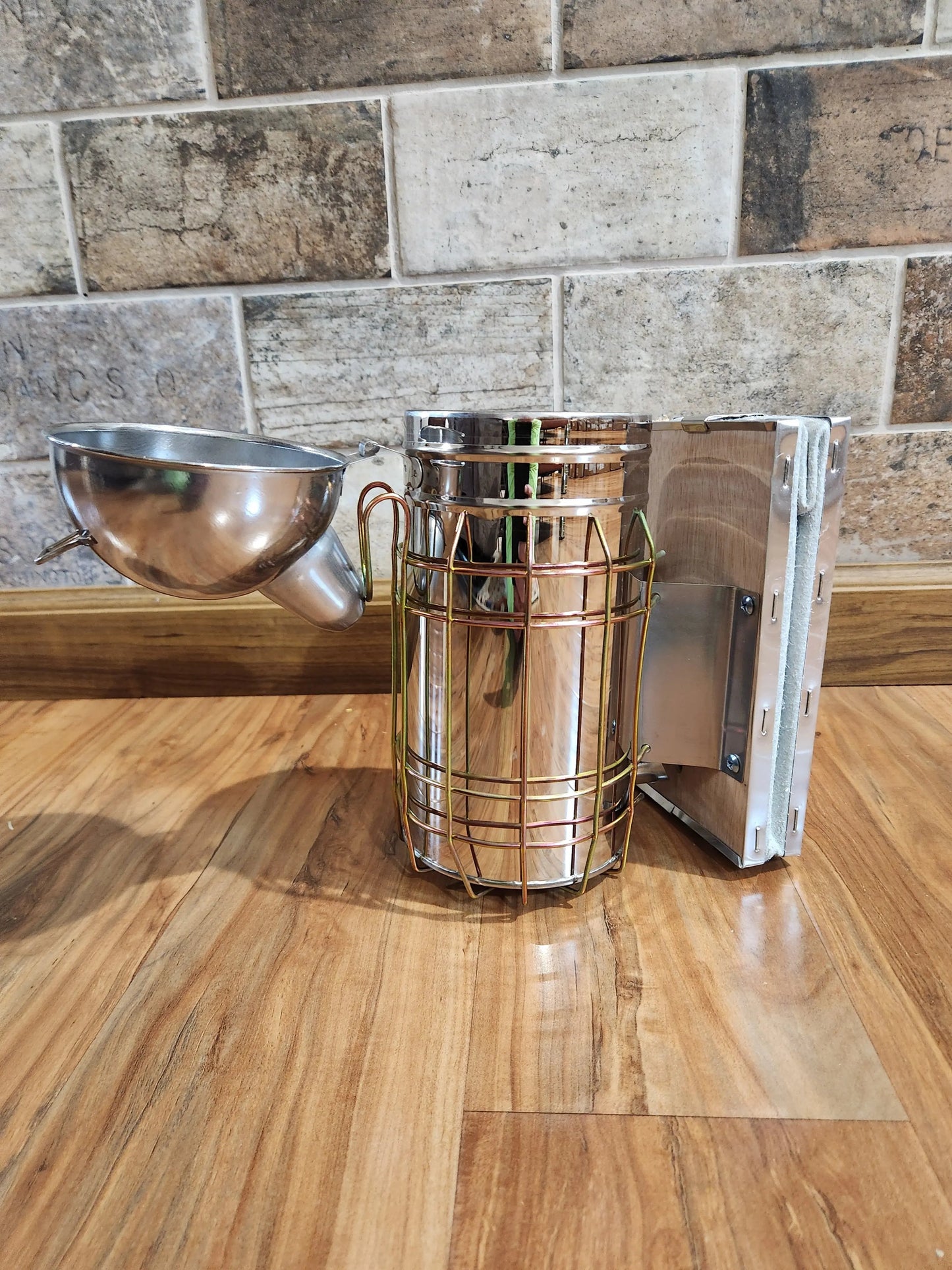 Domed Smoker Die Biene Honey Farm