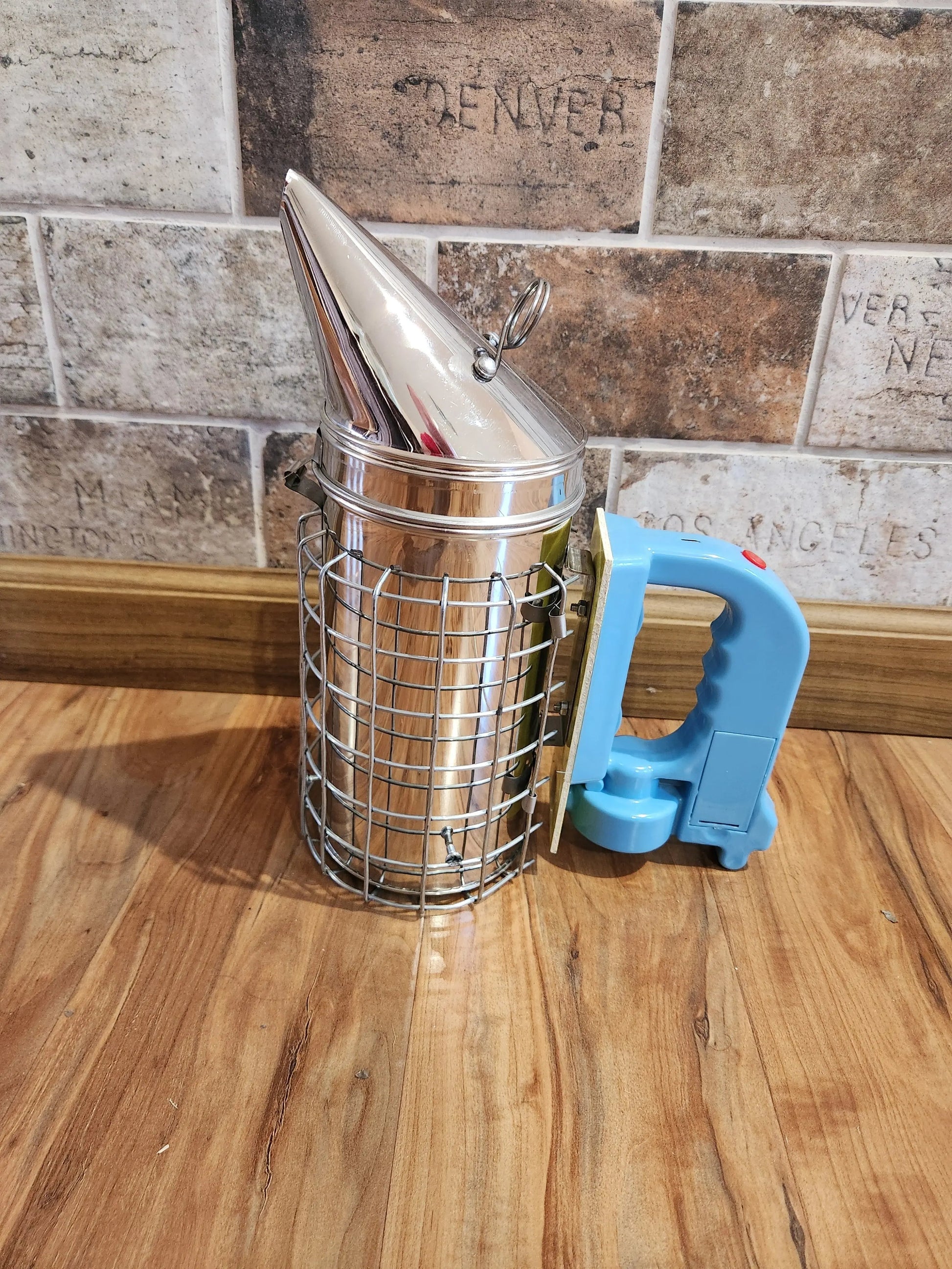 Battery Powered Smoker Die Biene Honey Farm