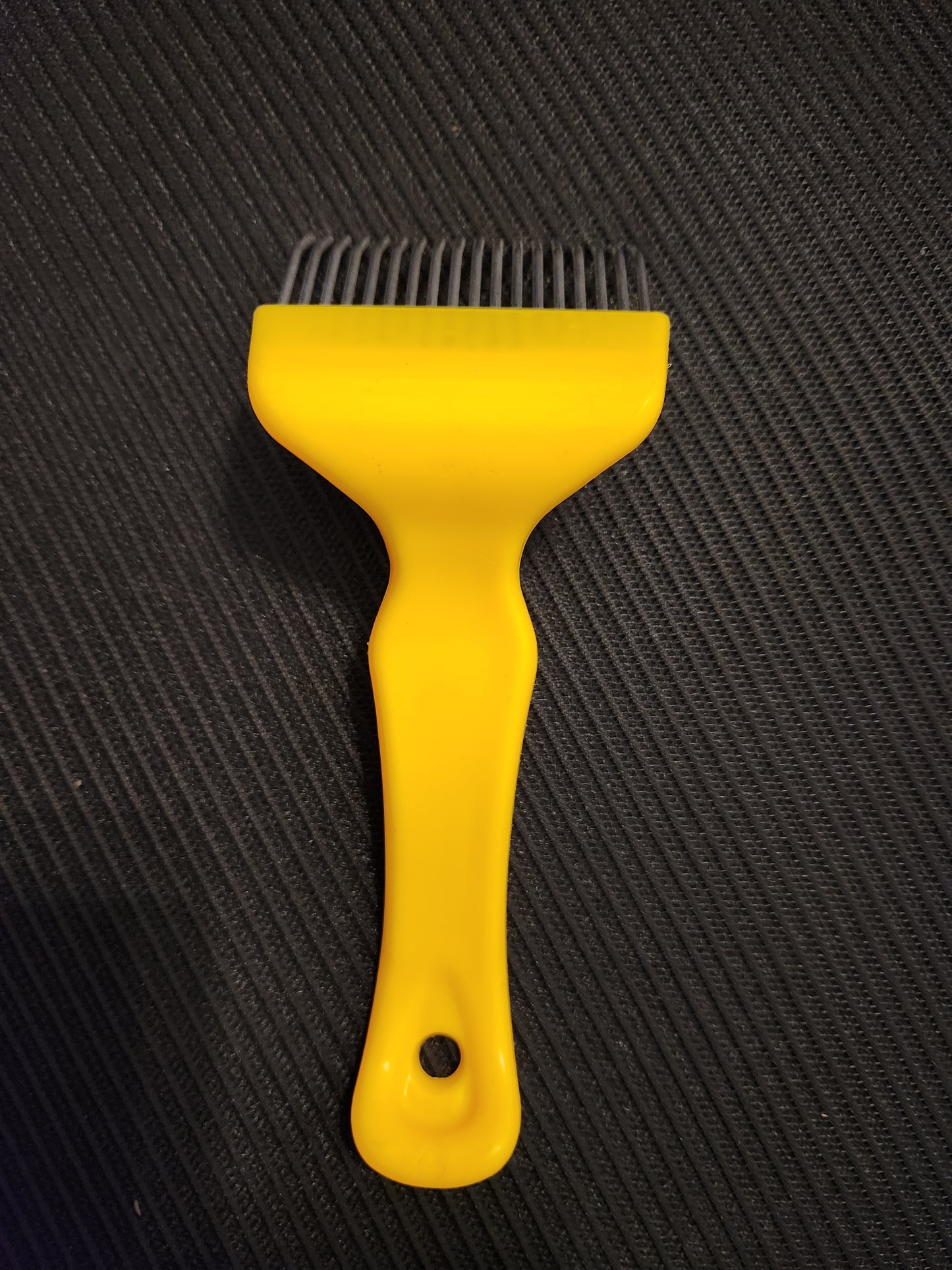 Bend Needle Uncapping Fork